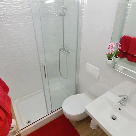 Dana - 6min Drive To The - Pool - Whirpool فيلة