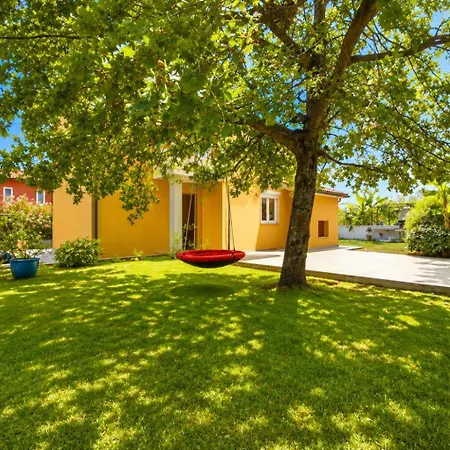 Villa Villa Dana Porec - Luxury Oasis With Pool & Whirlpool, 6 Min To The Sea Porec