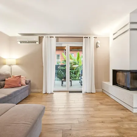 빌라 Villa Dana Porec - Luxury Oasis With Pool & Whirlpool, 6 Min To The Sea