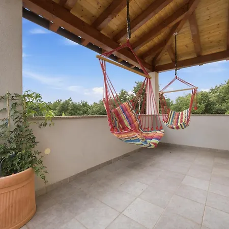 빌라 Villa Dana Porec - Luxury Oasis With Pool & Whirlpool, 6 Min To The Sea 포레치